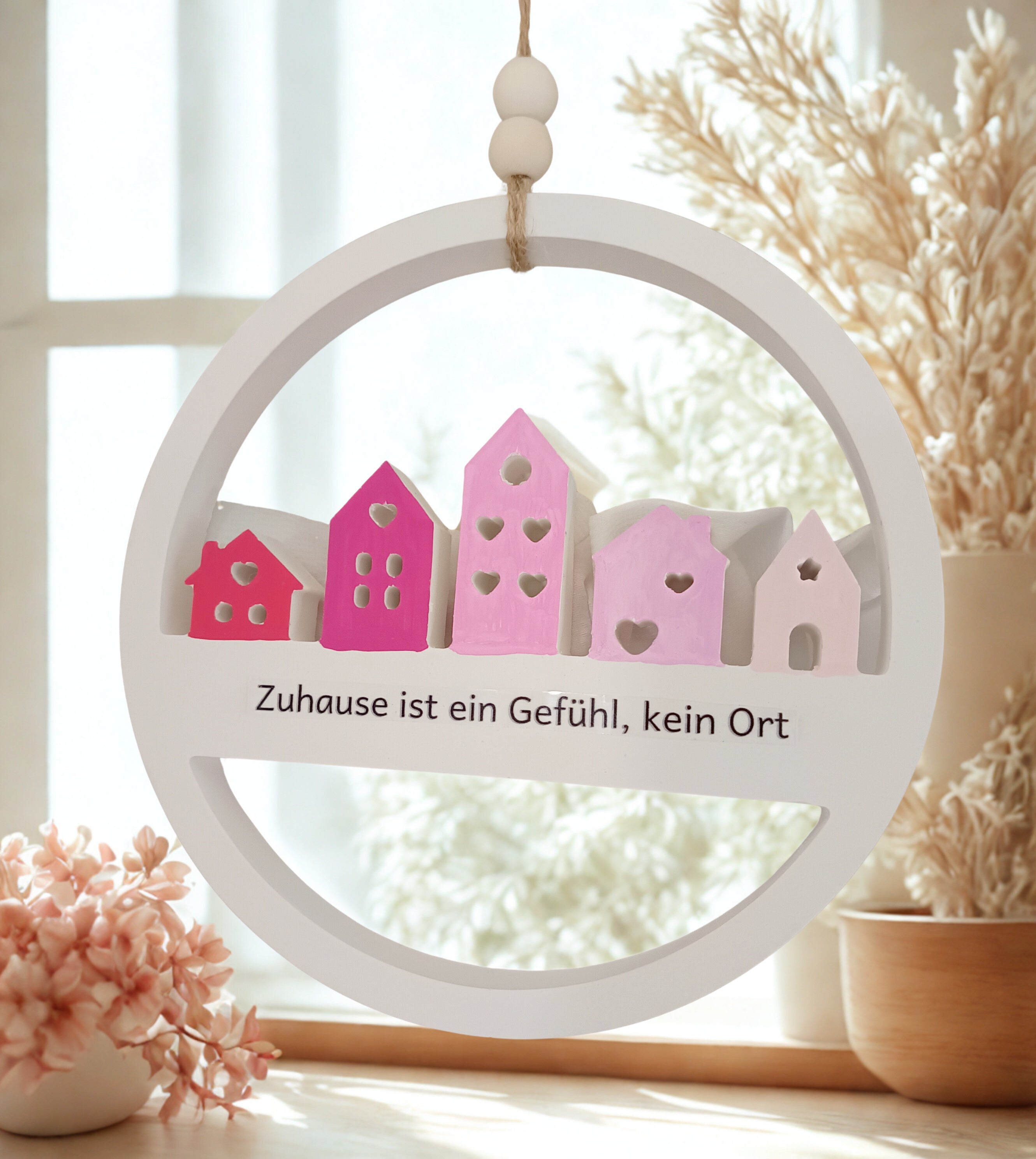 Handgefertigtes Fensterdeo aus Gips – personalisiert, liebevoll bemalt & ein echter Blickfang - Cozy Nook Atelier