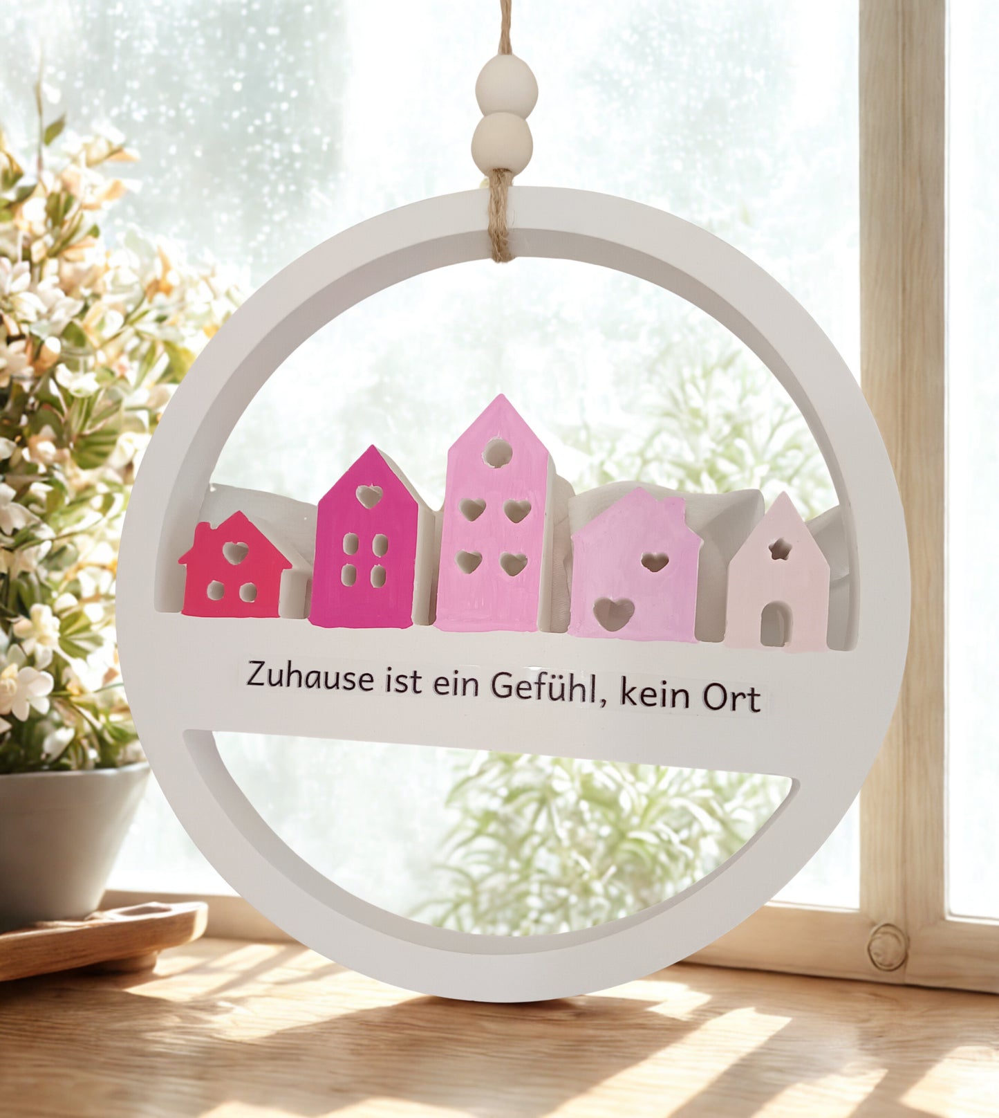 Handgefertigtes Fensterdeo aus Gips – personalisiert, liebevoll bemalt & ein echter Blickfang - Cozy Nook Atelier