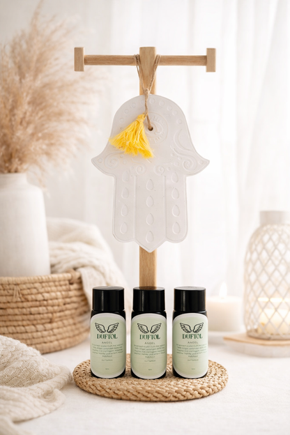 Gips Hamsa Hand mit Duftöl Angel – Handgemachter Dekoanhänger - Cozy Nook Atelier