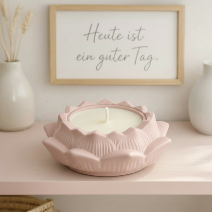 Lotusblüten Deko-Kerze aus Gips – Handgegossen